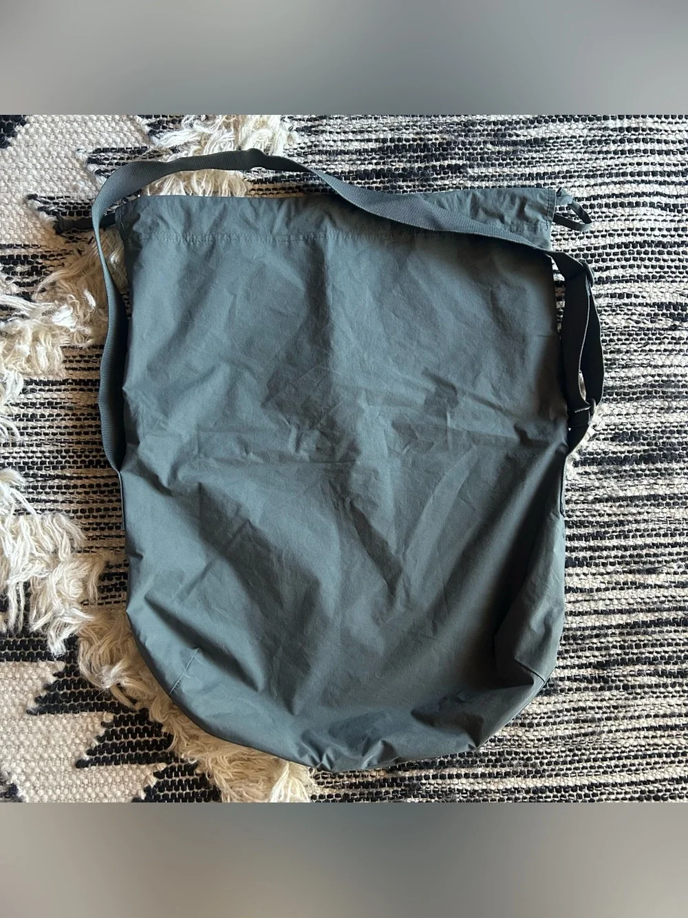 Uniqlo Large Drawstring Shoulder Bag